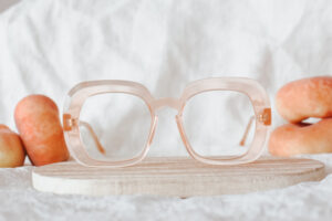 Landern Optique sur le pont habité Meg Eyewear