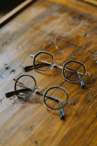 Vendeur lunettes Landerneau Vuillet Vega