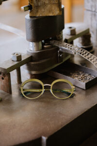 Vendeur lunettes Landerneau Vuillet Vega